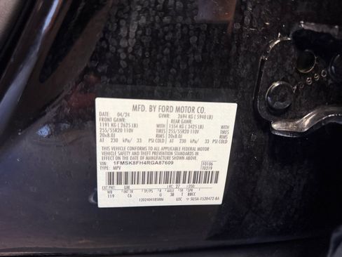 Used 2024 Ford Explorer Limited w/ Limited Technology Package AWD/4WD image 39