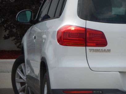 Used 2014 Volkswagen Tiguan SE