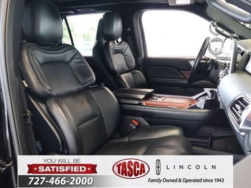 Used 2020 Lincoln Navigator L Reserve w/ Equipment Group 208A Reserve AWD/4WD image 24