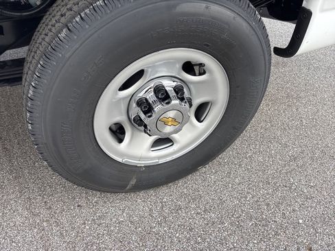 New 2025 Chevrolet Express 2500 image 20