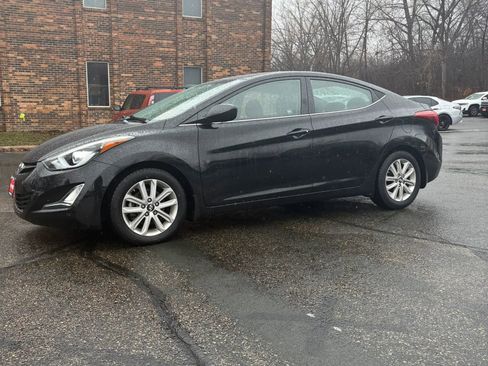 Used 2015 Hyundai Elantra SE w/ Option Group 03 image 32
