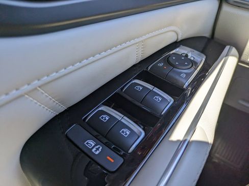 Used 2024 Kia Sorento SX FWD image 22