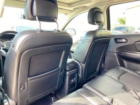 Used 2017 Dodge Journey Crossroad FWD image 21