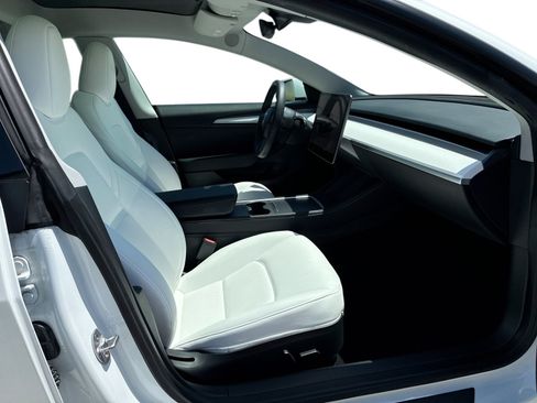 Certified 2023 Tesla Model 3 Standard Range RWD image 13