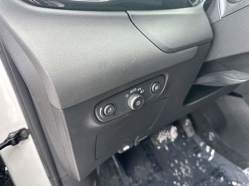 Used 2023 Buick Encore GX Preferred w/ Cold Weather Comfort Package image 19