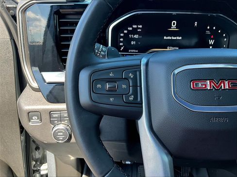 Used 2025 GMC Sierra 1500 Elevation w/ Elevation Premium Package AWD/4WD image 11
