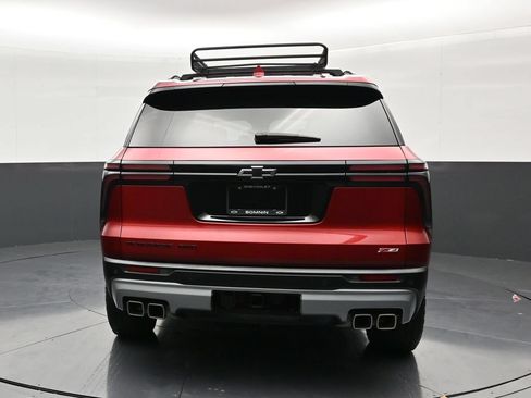 Used 2024 Chevrolet Traverse Z71 AWD/4WD image 4
