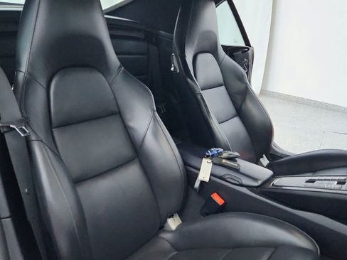 Used 2015 Porsche 911 Turbo S image 31