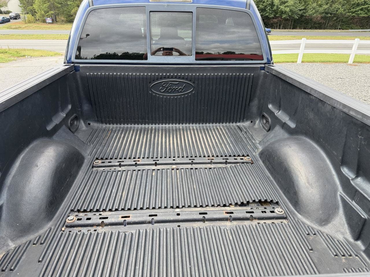 Used 2011 Ford F150 XLT w/ XLT Chrome Pkg AWD/4WD image 8
