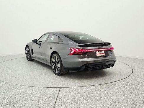 Used 2023 Audi e-tron GT Prestige image 7