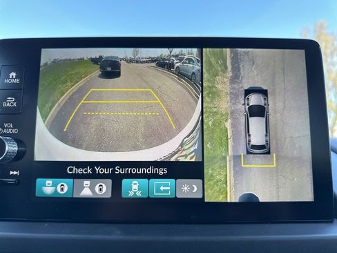 Used 2024 Honda Pilot Elite image 25