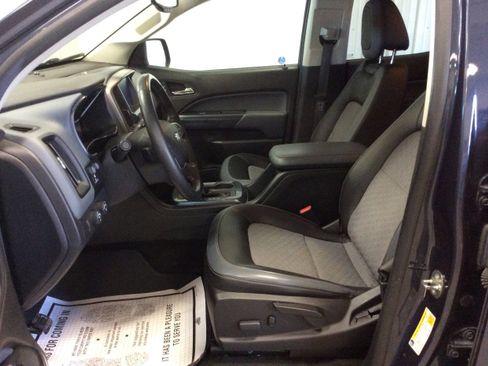 Used 2018 Chevrolet Colorado Z71 w/ Centennial Edition image 13