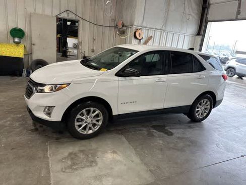 Used 2020 Chevrolet Equinox LS w/ LS Convenience Package FWD image 13