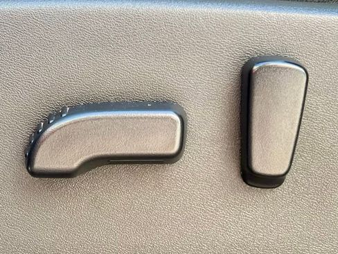 Used 2023 Nissan Frontier PRO-4X w/ Pro-4X Premium Package image 27