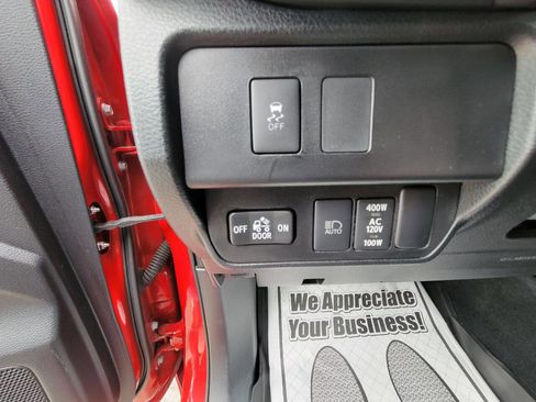 Used 2020 Toyota Tacoma 4x4 Double Cab image 14