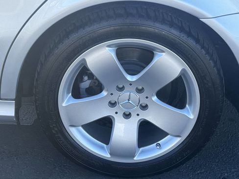 Used 2003 Mercedes-Benz E 320 Sedan image 14