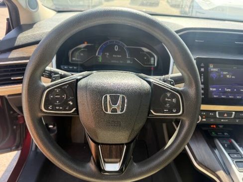 Used 2018 Honda Clarity Plug-In Hybrid image 12