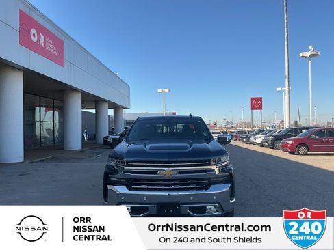 Used 2019 Chevrolet Silverado 1500 LTZ w/ LTZ Plus Package image 4