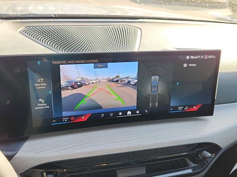 Used 2025 BMW 330i xDrive Sedan w/ Convenience Package image 16