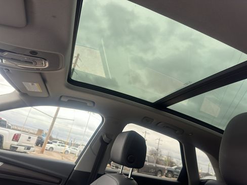 Used 2021 Audi Q5 Premium w/ Convenience Package image 3