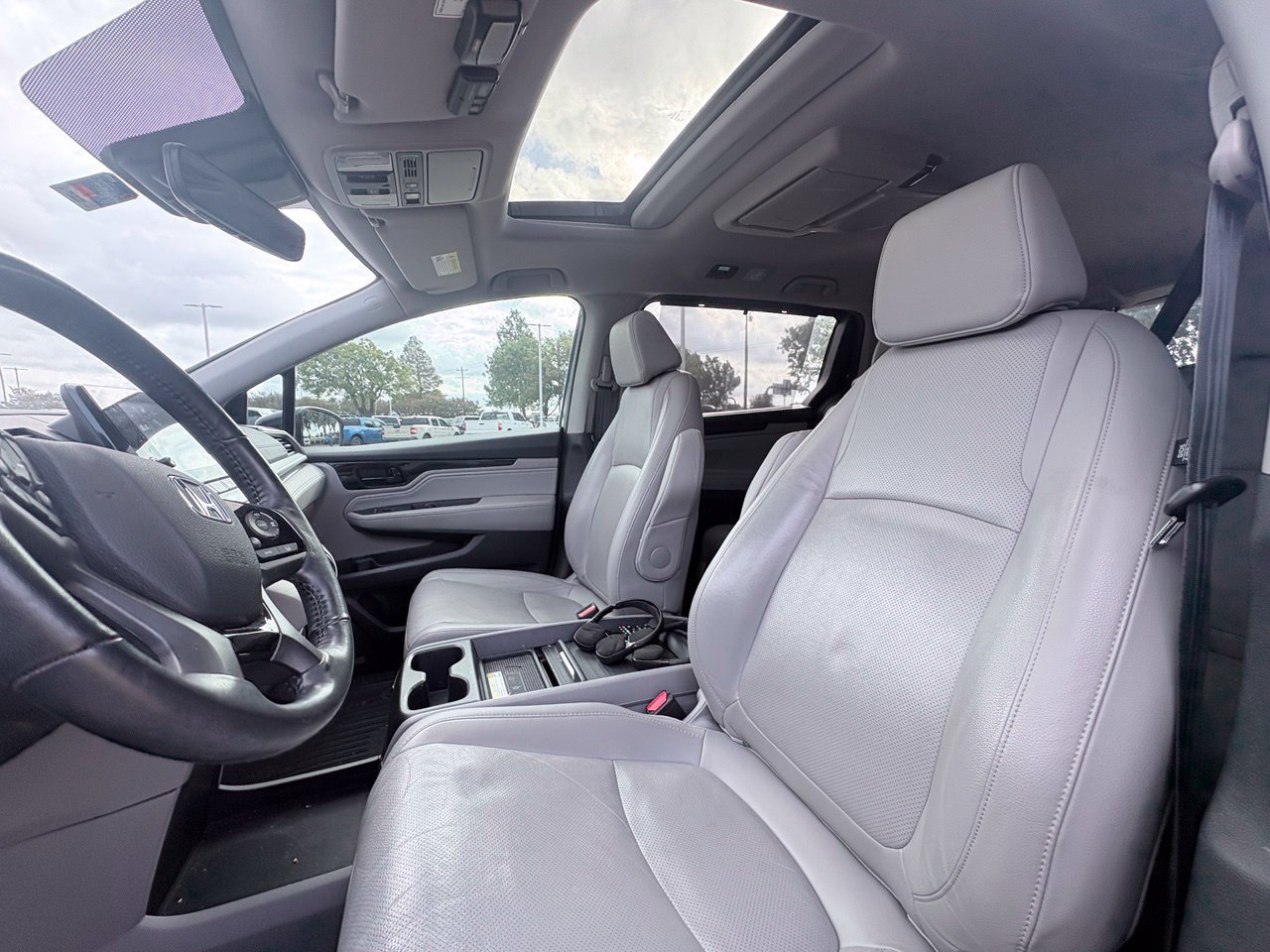 Used 2019 Honda Odyssey Elite image 6