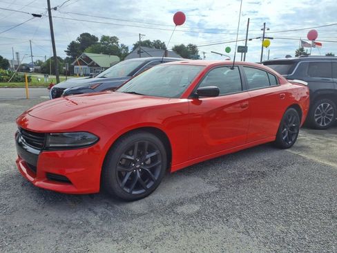 Used 2023 Dodge Charger SXT w/ Blacktop Package image 9