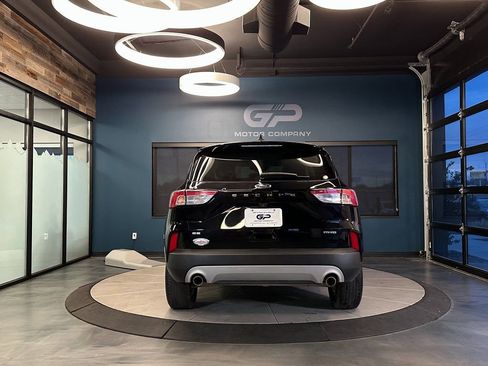 Used 2021 Ford Escape SE w/ Convenience Package image 4