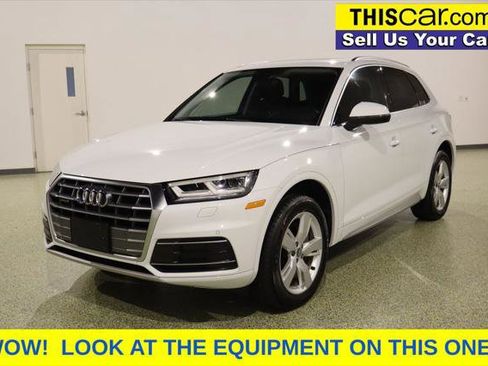 Used 2019 Audi Q5 2.0T Premium Plus w/ Premium Plus Package AWD/4WD image 3