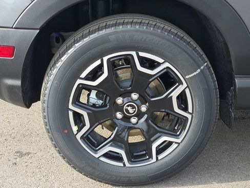 New 2025 Ford Bronco Sport Outer Banks w/ Outer Banks Tech Package+ AWD/4WD image 7