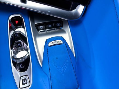 Used 2022 Chevrolet Corvette Stingray Premium Conv w/ Z51 Performance Package RWD image 29
