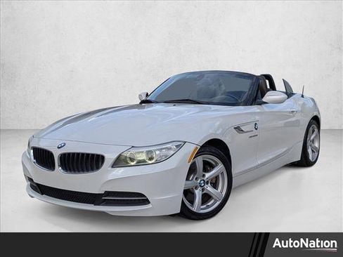 Used 2014 BMW Z4 sDrive28i image 1