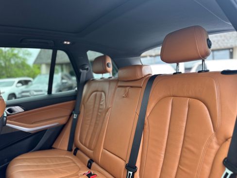 Used 2019 BMW X5 xDrive40i w/ Convenience Package AWD/4WD image 40
