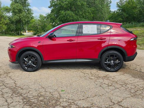 Used 2024 Dodge Hornet GT Plus w/ GT Blacktop Package AWD/4WD image 13
