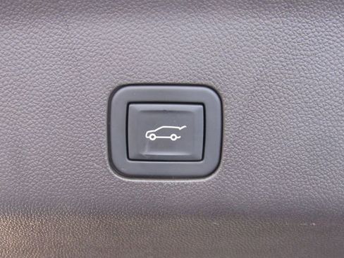 Used 2023 GMC Yukon Denali w/ Denali Reserve Package AWD/4WD image 25