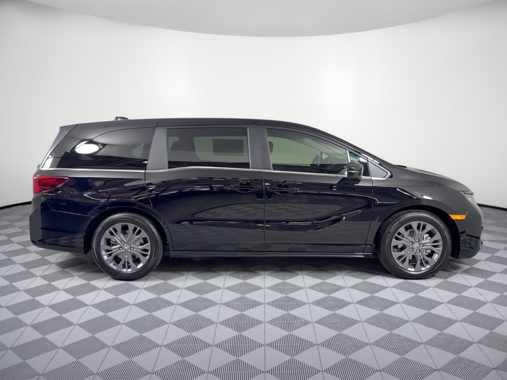 New 2027 Honda Odyssey Touring image 8