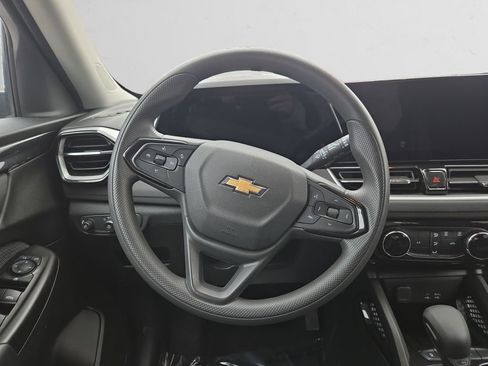 Used 2024 Chevrolet TrailBlazer LT w/ Driver Confidence Package image 13