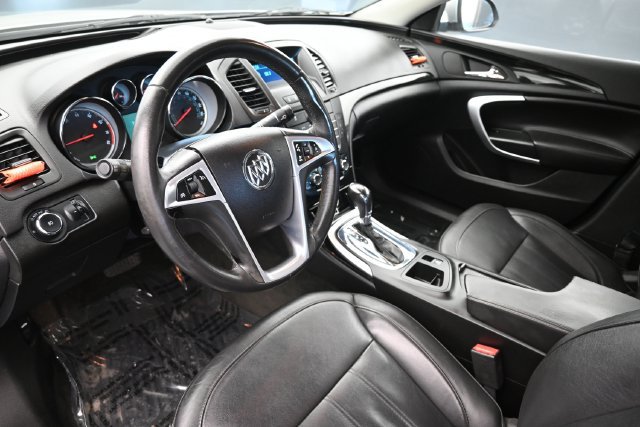 Used 2012 Buick Regal Leather FWD image 17