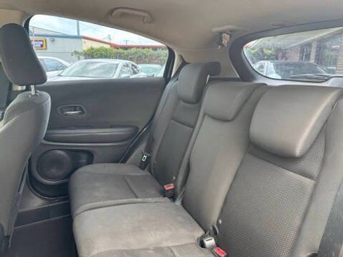 Used 2019 Honda HR-V LX image 22