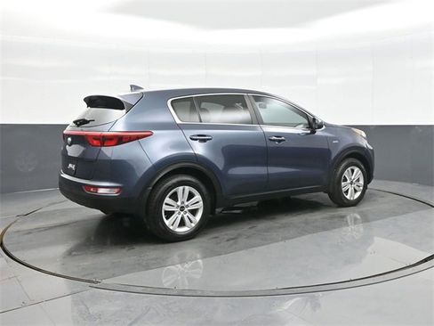 Used 2019 Kia Sportage LX image 7