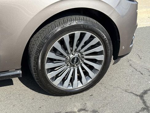 Used 2018 Lincoln Navigator L Reserve w/ Technology Package image 7