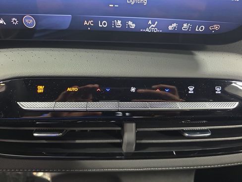 New 2026 Buick Enclave Avenir w/ Super Cruise Package AWD/4WD image 23