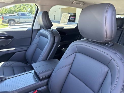 New 2026 Lincoln Nautilus Premier AWD/4WD image 21