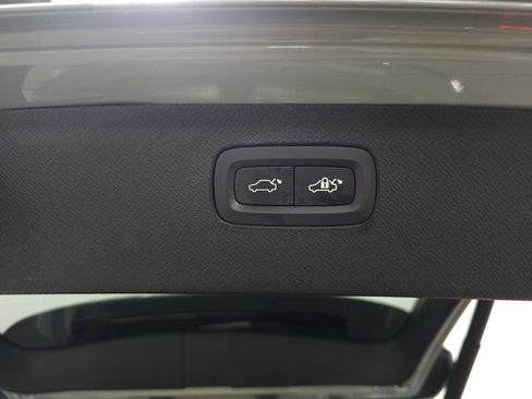 Certified 2024 Volvo XC90 T8 Plus AWD/4WD image 10