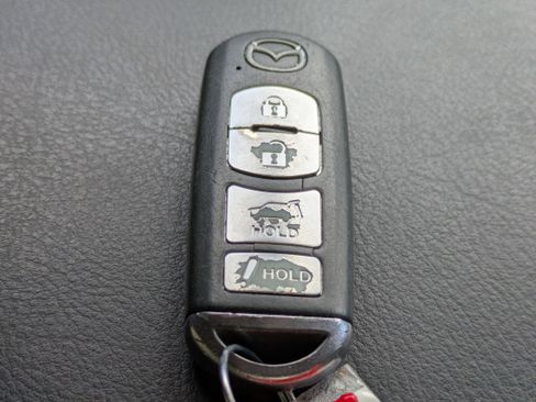 Used 2018 MAZDA CX-5 Touring w/ Preferred Equipment Package image 33