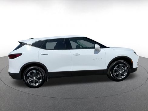 Used 2025 Chevrolet Blazer LT image 14
