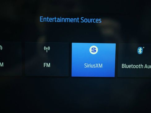 Used 2025 Ford Bronco Outer Banks image 28