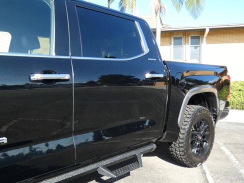 Used 2025 Toyota Tundra Limited image 14