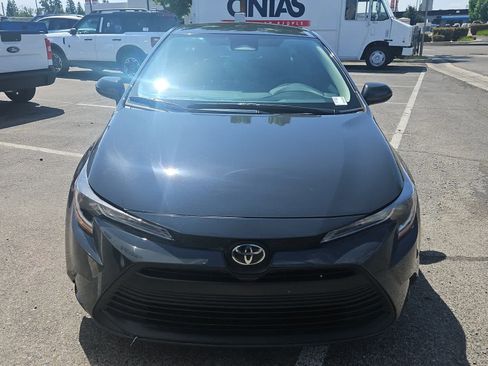 Used 2024 Toyota Corolla LE FWD image 4