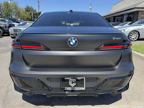 Used 2026 BMW 740i w/ Premium Package RWD image 6