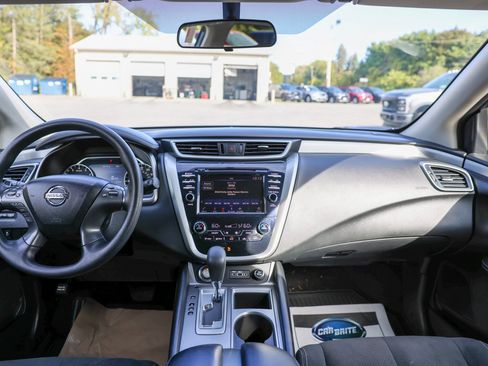 Used 2019 Nissan Murano S image 21